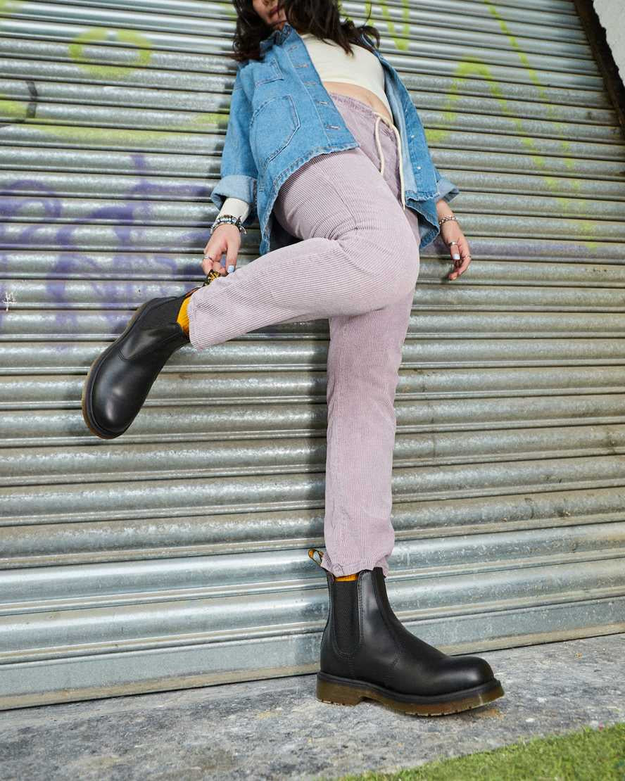 Dr Martens 2976 Mono Chelsea Boot BLACK SMOOTH