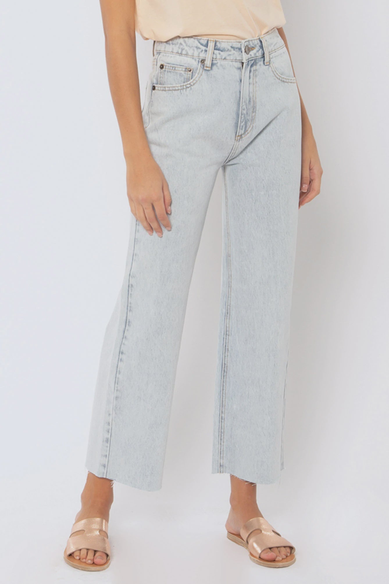 Amuse Gabi Crop Flare Woven Denim Pant SUNFADE WASH