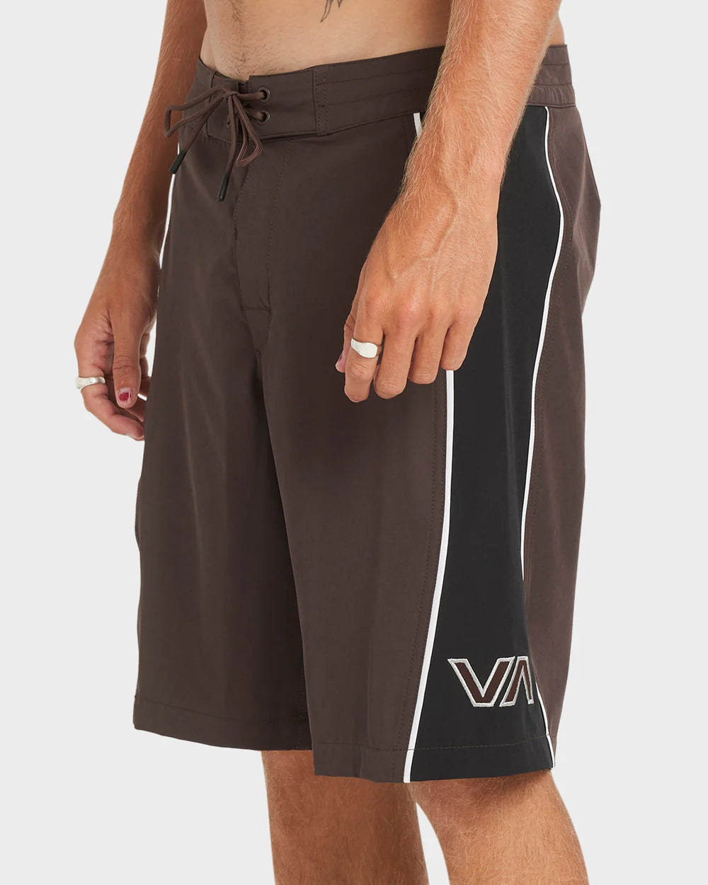RVCA Retract Trunk 20" MOCHA
