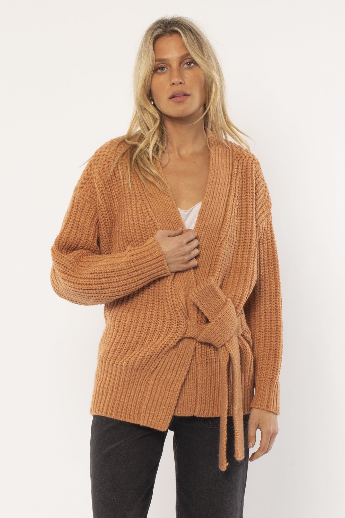 Amuse Dawn L/D Knit Sweater CAMEL